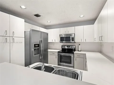 5033 NW 114th Court Doral FL 33178