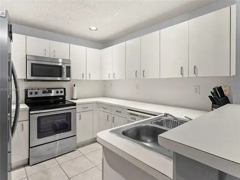 5033 NW 114th Court Doral FL 33178