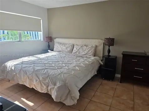 1881 Washington Avenue Miami Beach FL 33139