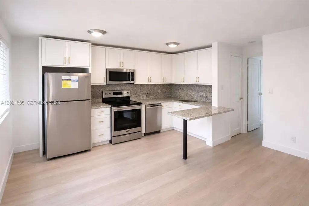515 SE 9th Street Fort Lauderdale FL 33316