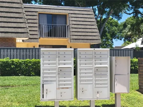 3227 32nd Way West Palm Beach FL 33407