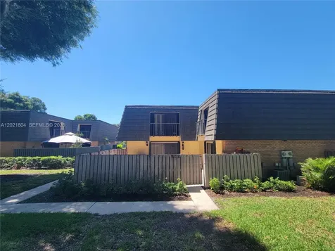 3227 32nd Way West Palm Beach FL 33407
