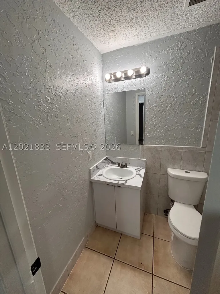 2067 Ilene Court Delray Beach FL 33445