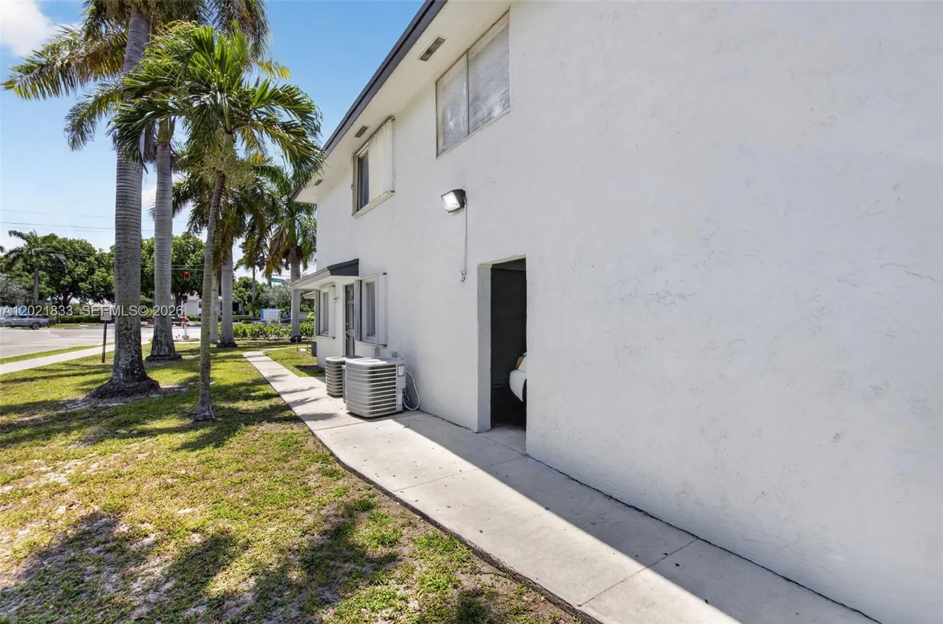 1511 Ilene Court Delray Beach FL 33445