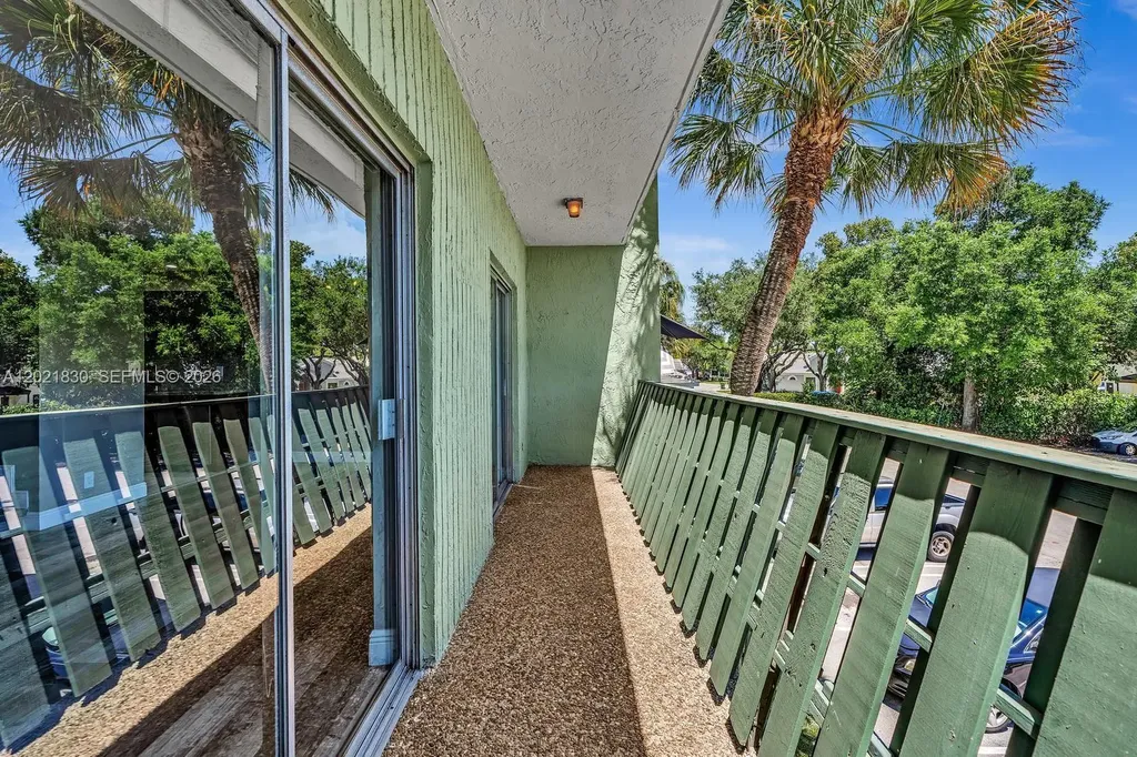 8911 NW 28th Drive Coral Springs FL 33065