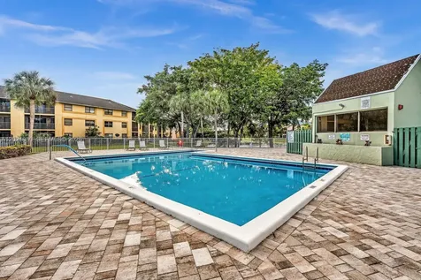 8911 NW 28th Drive Coral Springs FL 33065