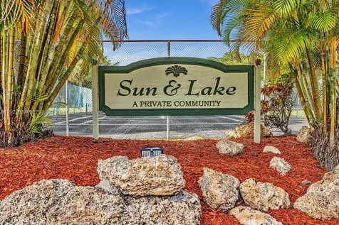 8911 NW 28th Drive Coral Springs FL 33065