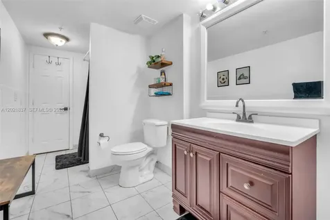 11650 SW 2nd Street Pembroke Pines FL 33025