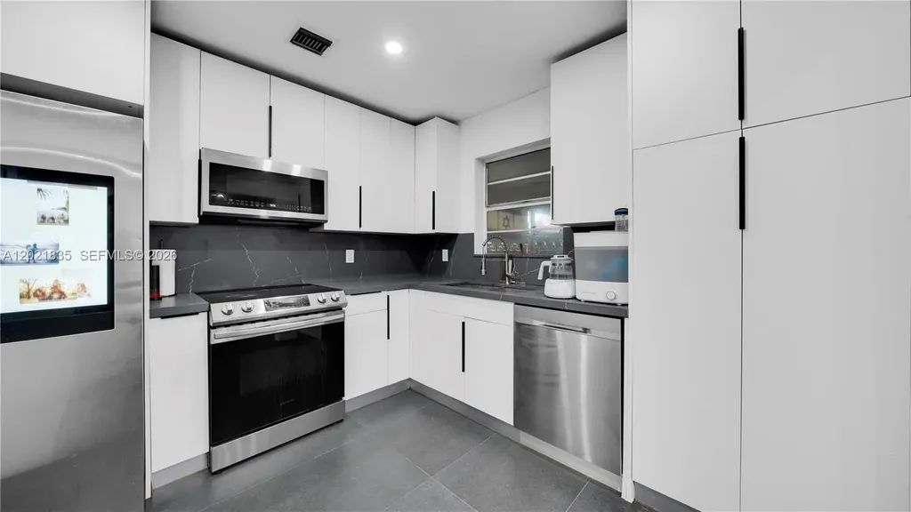 603 N 32nd Avenue Hollywood FL 33021