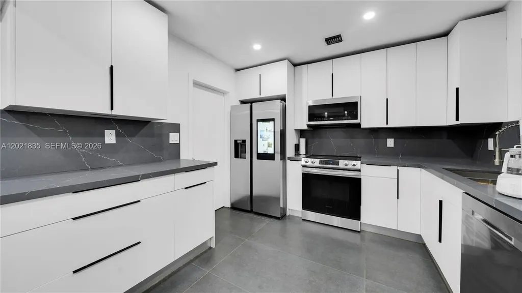 603 N 32nd Avenue Hollywood FL 33021