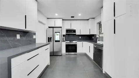 603 N 32nd Avenue Hollywood FL 33021