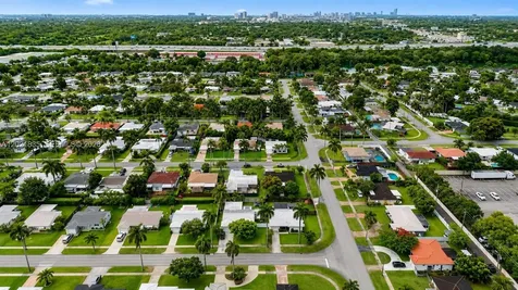 603 N 32nd Avenue Hollywood FL 33021