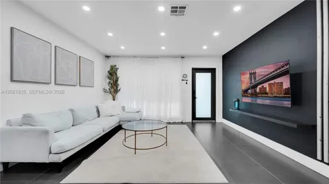 603 N 32nd Avenue Hollywood FL 33021