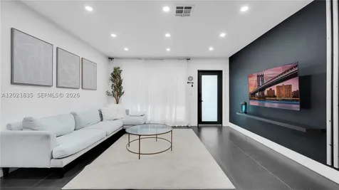 603 N 32nd Avenue Hollywood FL 33021