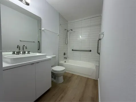 717 SW 11th Avenue Miami FL 33130