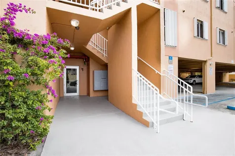 717 SW 11th Avenue Miami FL 33130