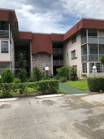 3061 NW 47th Terrace Lauderdale Lakes FL 33313