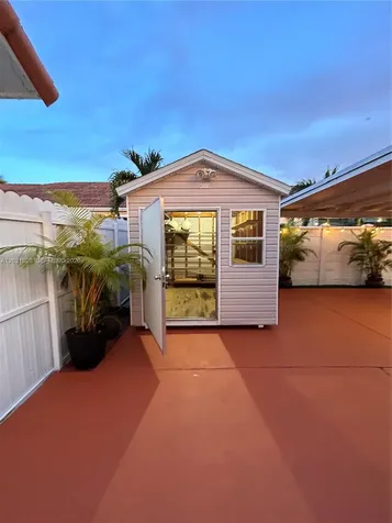 14956 SW 39th Street Miami FL 33185