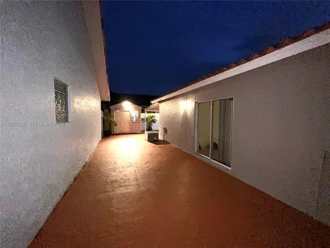 14956 SW 39th Street Miami FL 33185