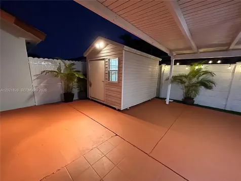 14956 SW 39th Street Miami FL 33185