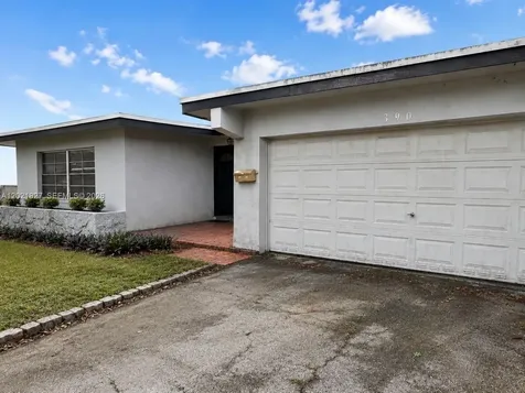 3905 SW 67th Terrace Miramar FL 33023