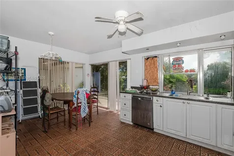 3905 SW 67th Terrace Miramar FL 33023