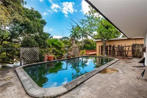 3905 SW 67th Terrace Miramar FL 33023