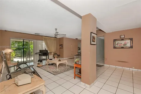 3905 SW 67th Terrace Miramar FL 33023
