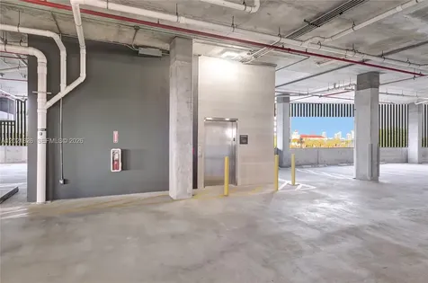 21290 Biscayne Boulevard Aventura FL 33180