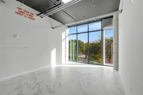 21290 Biscayne Boulevard Aventura FL 33180