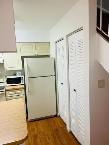 17425 NW 67th Place Hialeah FL 33015