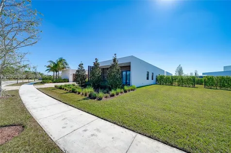 16600 Sunset Way Weston FL 33326