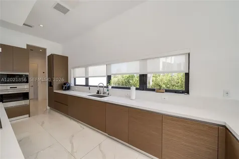 16600 Sunset Way Weston FL 33326