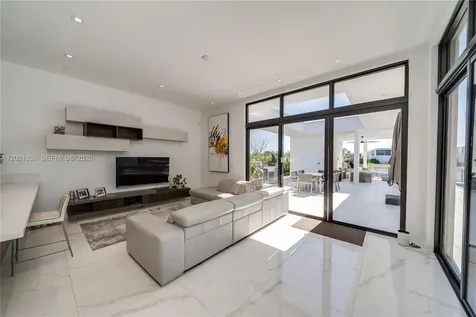 16600 Sunset Way Weston FL 33326
