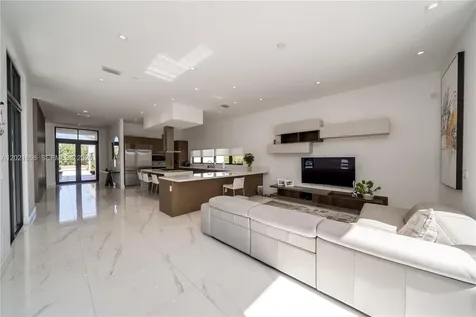 16600 Sunset Way Weston FL 33326