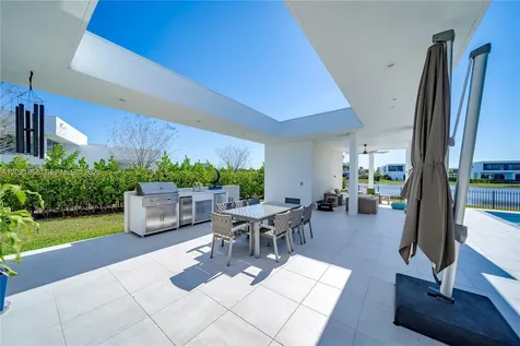 16600 Sunset Way Weston FL 33326