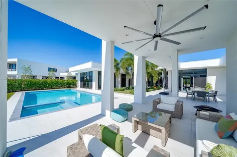 16600 Sunset Way Weston FL 33326