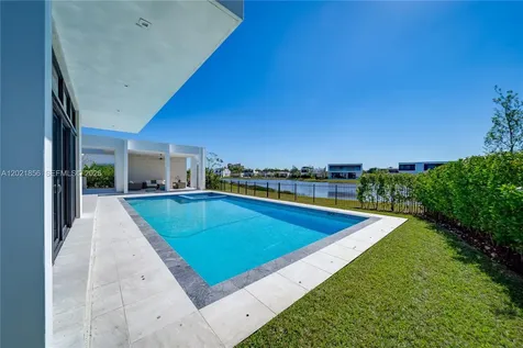 16600 Sunset Way Weston FL 33326