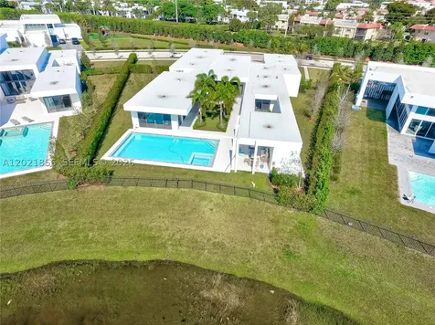 16600 Sunset Way Weston FL 33326