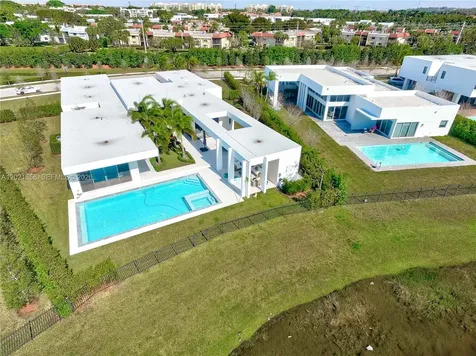 16600 Sunset Way Weston FL 33326