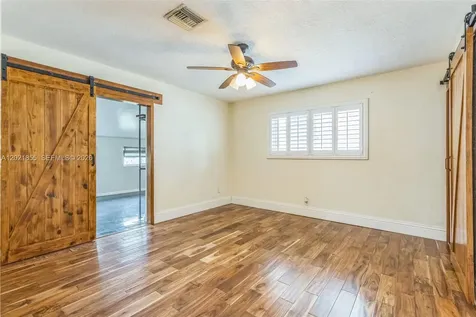 6931 SW 2nd Street Pembroke Pines FL 33023