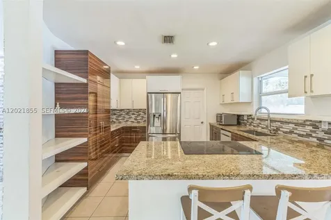 6931 SW 2nd Street Pembroke Pines FL 33023