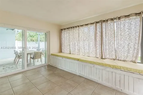 6931 SW 2nd Street Pembroke Pines FL 33023