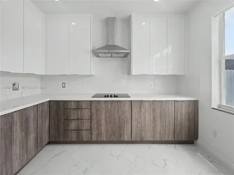15486 SW 23rd Lane Miami FL 33185