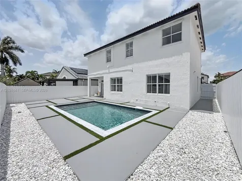 15486 SW 23rd Lane Miami FL 33185