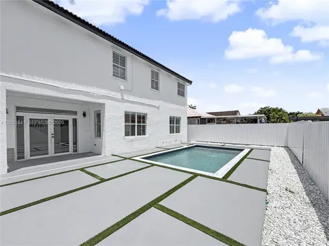 15486 SW 23rd Lane Miami FL 33185