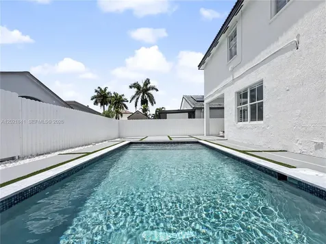 15486 SW 23rd Lane Miami FL 33185