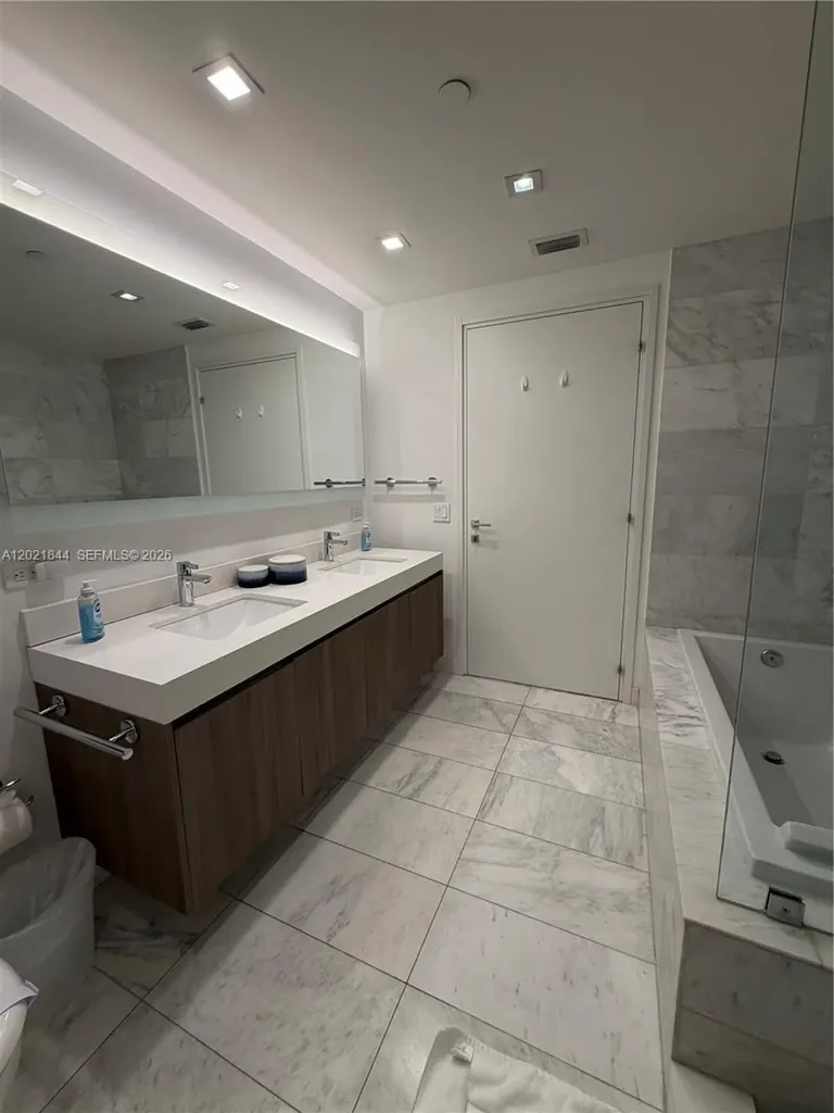 401 N Birch Road Fort Lauderdale FL 33304