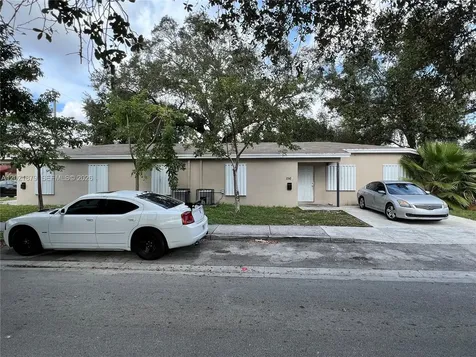1565 NW 47th Street Miami FL 33142