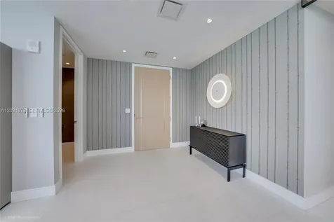 15701 Collins Avenue Sunny Isles Beach FL 33160